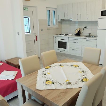 Apartmani Vinko בול מראה חיצוני תמונה