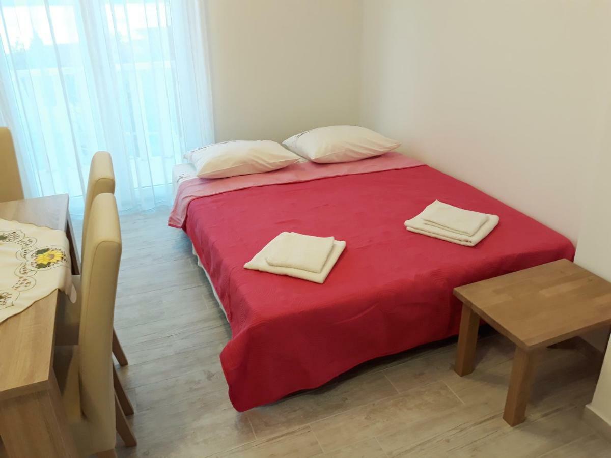 Apartmani Vinko בול מראה חיצוני תמונה